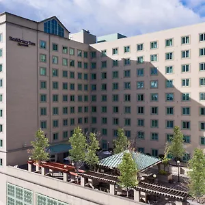 By Marriott University/medical Center Pittsburgh
